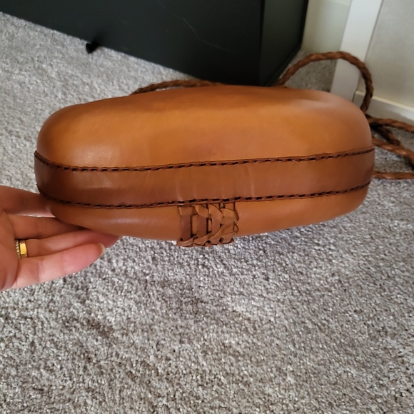 Vintage Leather Shoulder Bag 70s Hippie Tooled Purse - Picture 5 of 7